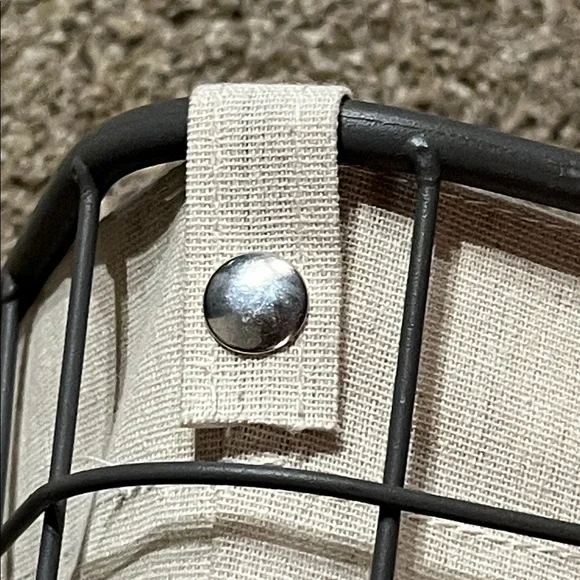 Wire Storage Basket with Liner - Picture 5 of 8